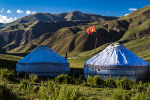 trekking w kirgistanie pik lenina mountain freaks